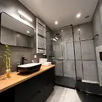 Apartment Freedom Centre *